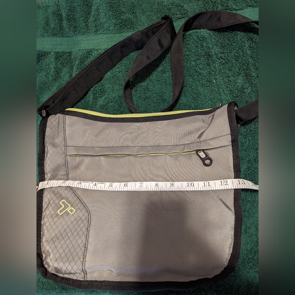 Crossbody travel purse